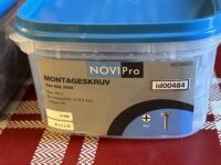 Montageskruv (id00483-84) 4,2x25 mm 2 paket 2x500 Röd skalle EAN 73320611014_3