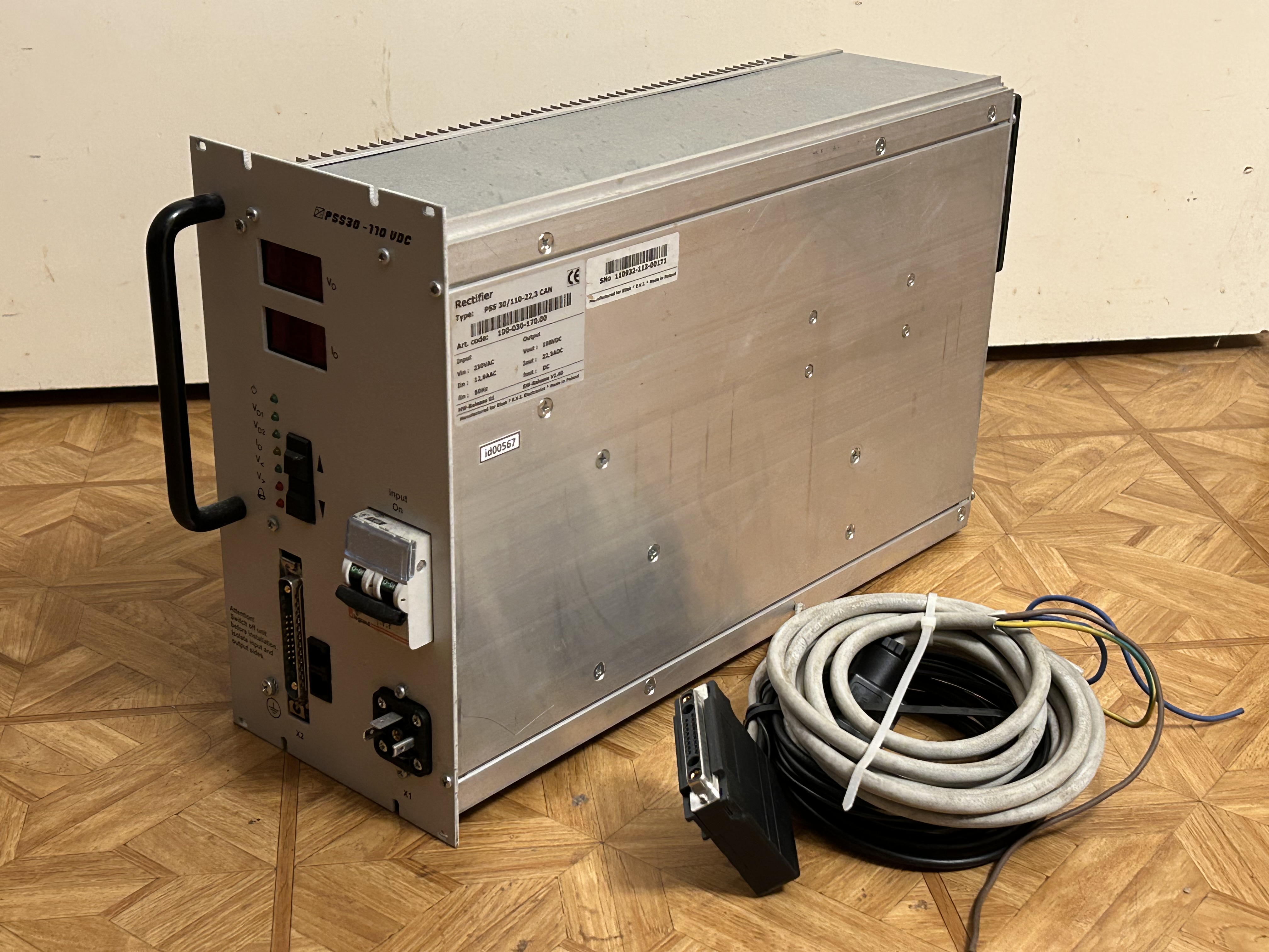 Nätaggregat (id00567) Eltek in 230 volt AC 12,9 A --- ut 108 Volt DC 22 Ampär_1